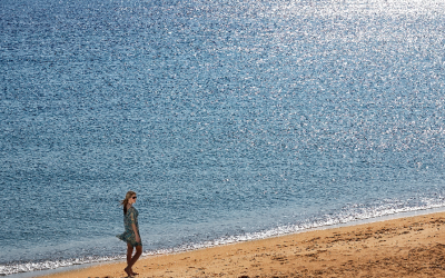 The Beaches of Naxos: How to Read the Coastline and Choose the Right One for You